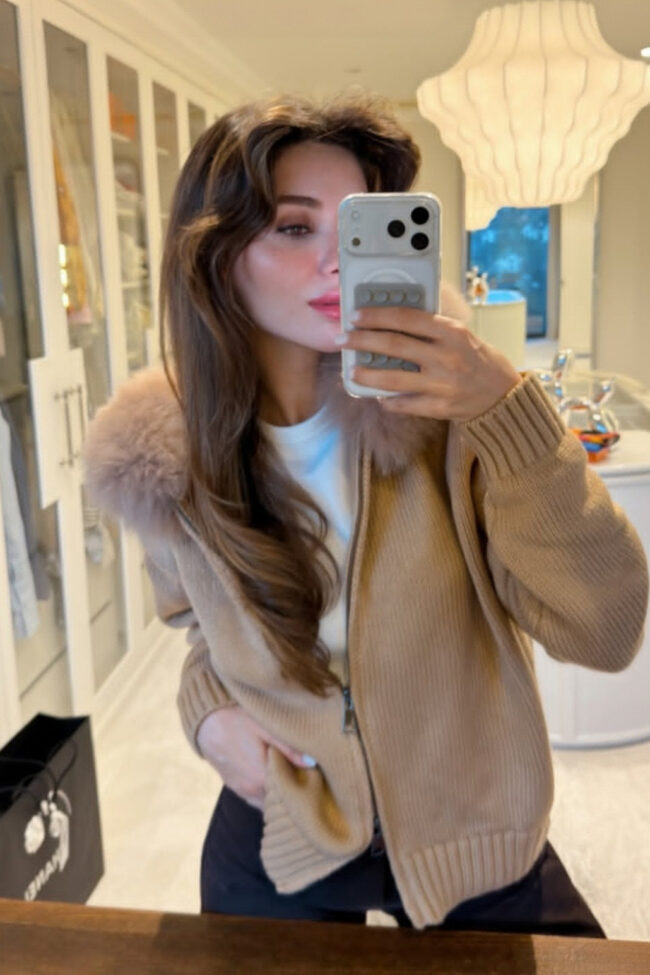 The Elodie Thick Hooded Sweater Coat Detail – La Rose Couture Coats & Jackets
