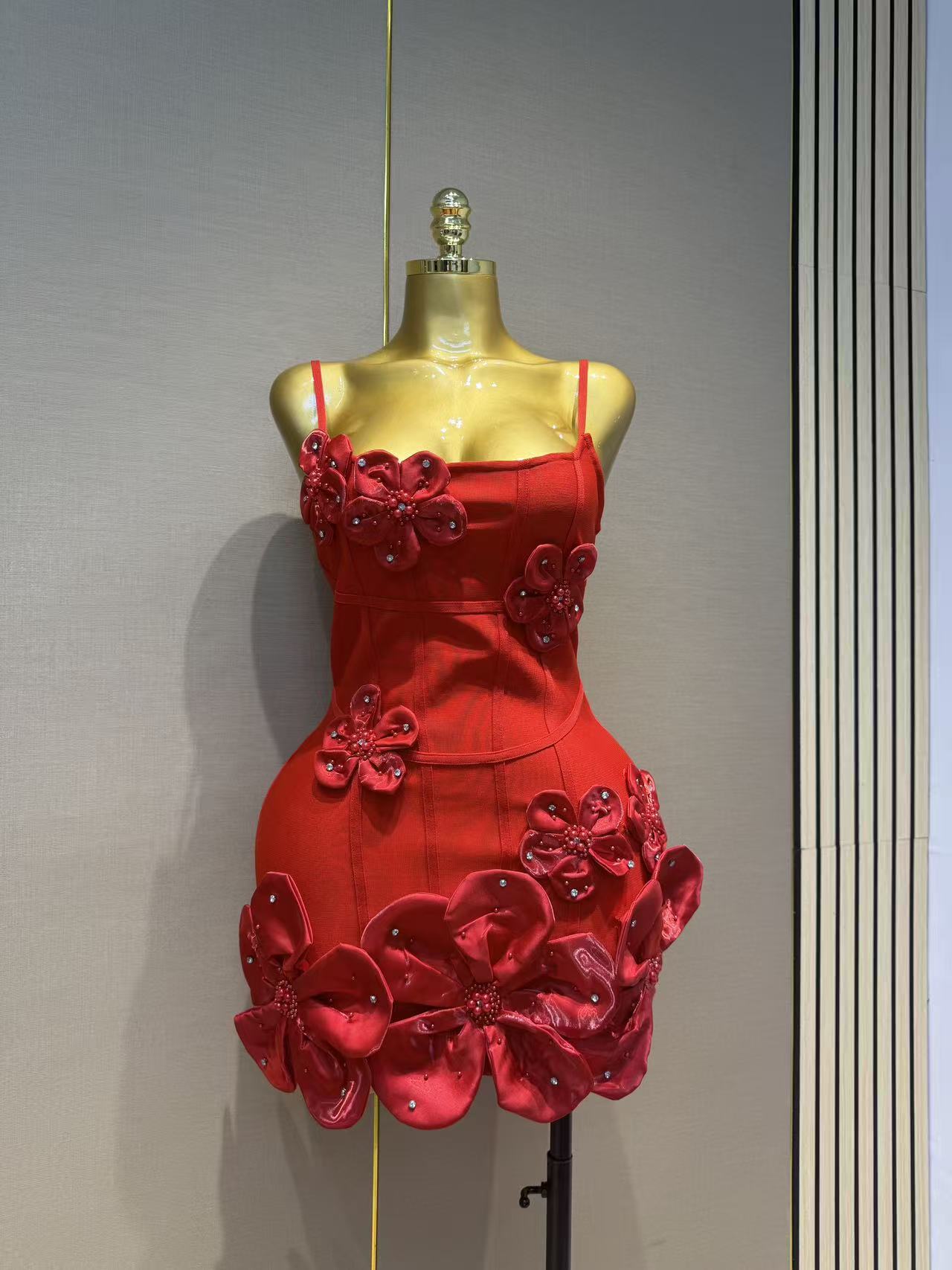 Women's strapless dress - Image 3