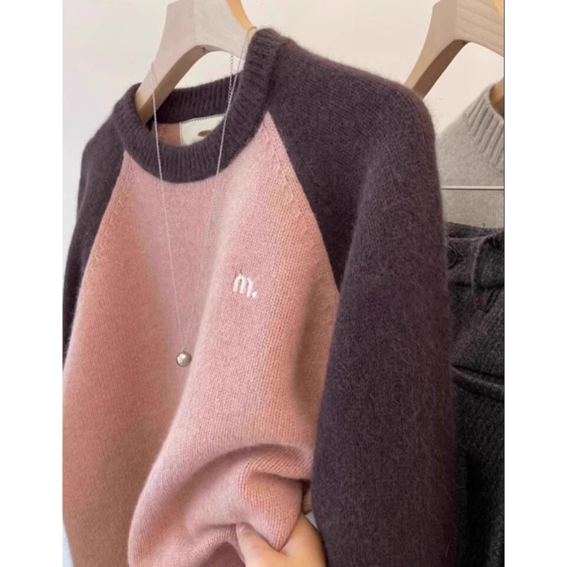 Women's Contrast Sleeve Raccoon Velvet Pullover Sweater