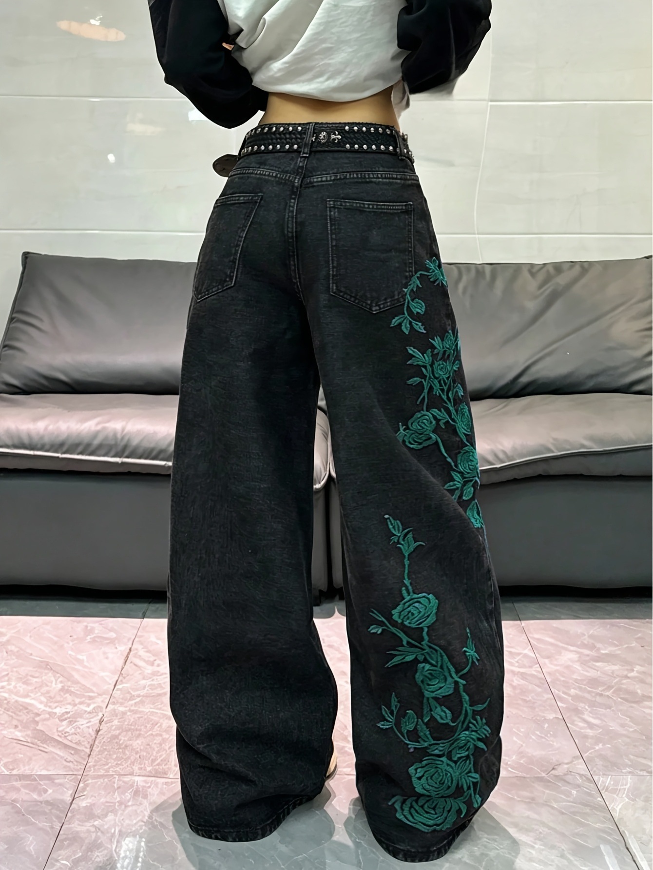 Embroidered Wide-Leg Denim Pants for Women - Image 4