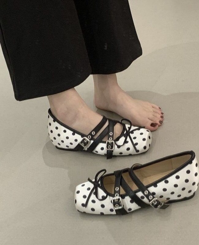 The Apolline Flat Retro Polka Dot Mary Jane Shoes Detail – La Rose Couture Shoes & Footwear