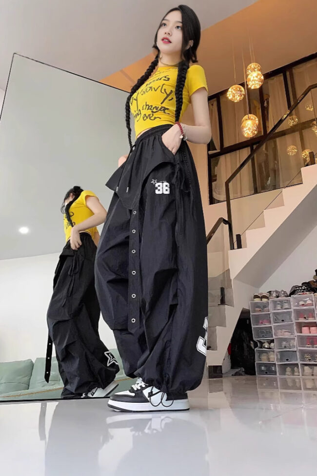 The Alix Wide Leg Dance Cargo Pants Detail – La Rose Couture Trousers & Skirts