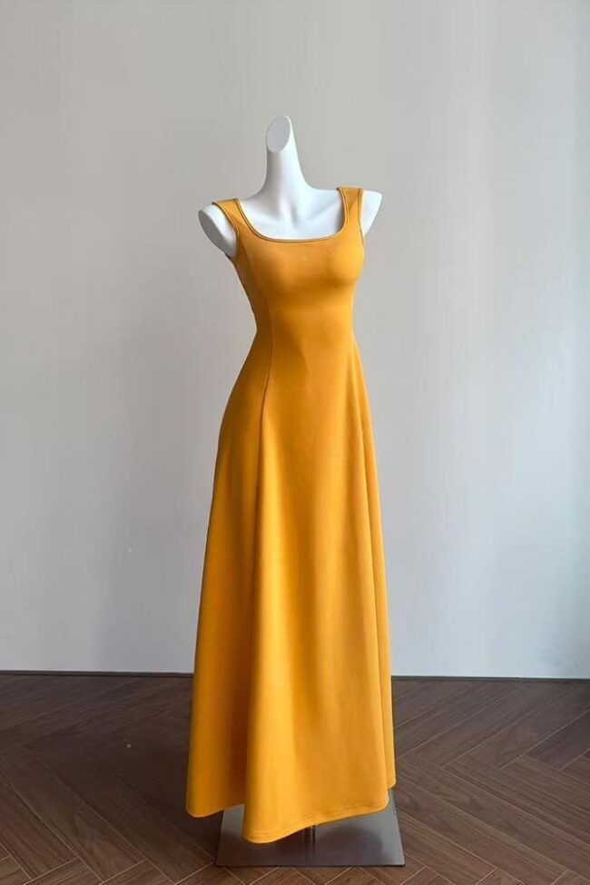The Cassandre Square Neck Strap Dress Slim Fit a Line Long – La Rose Couture Dresses & Gowns