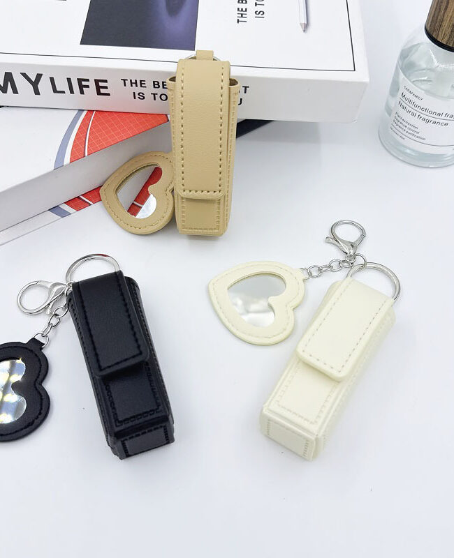 The Diane Portable Leather Lipstick Holder Keychain Detail – La Rose Couture Handbags & Clutches
