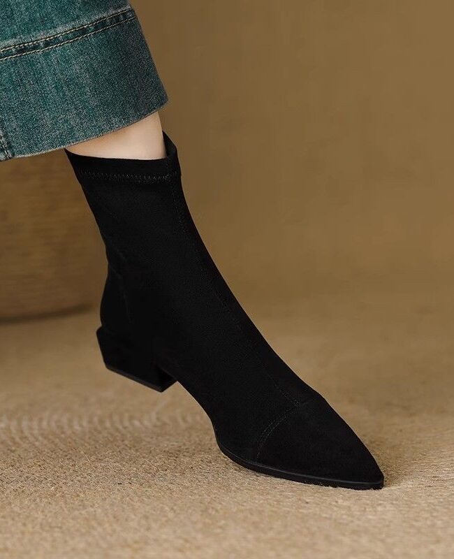 The Alix Flat French Point Toe Boots Thick Heeled Detail – La Rose Couture Shoes & Footwear