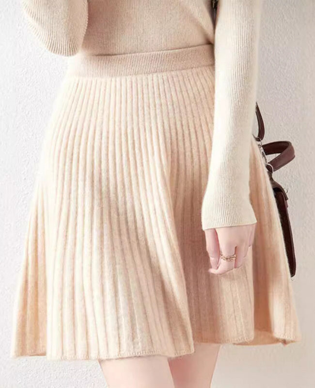 The Clarisse Woolen Dress – La Rose Couture Trousers & Skirts