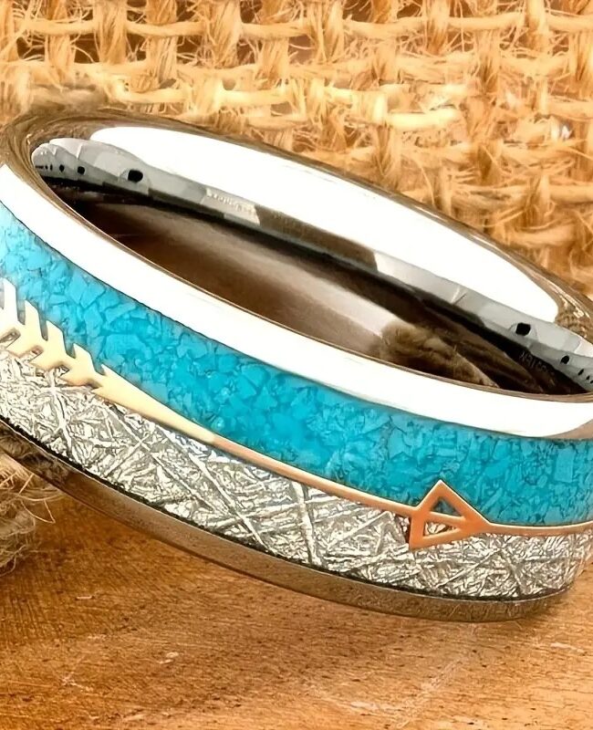 The Angele Unisex Silver Stainless Steel Ring with Gold Arrow Detail – La Rose Couture Jewellery & Accessories
