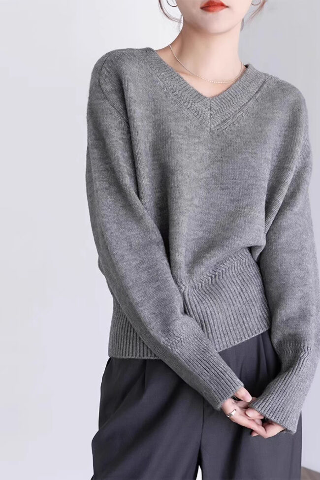 The Madeleine V Neck Long Sleeve Sweater Loose Fit Pullover Detail – La Rose Couture Tops & Blouses