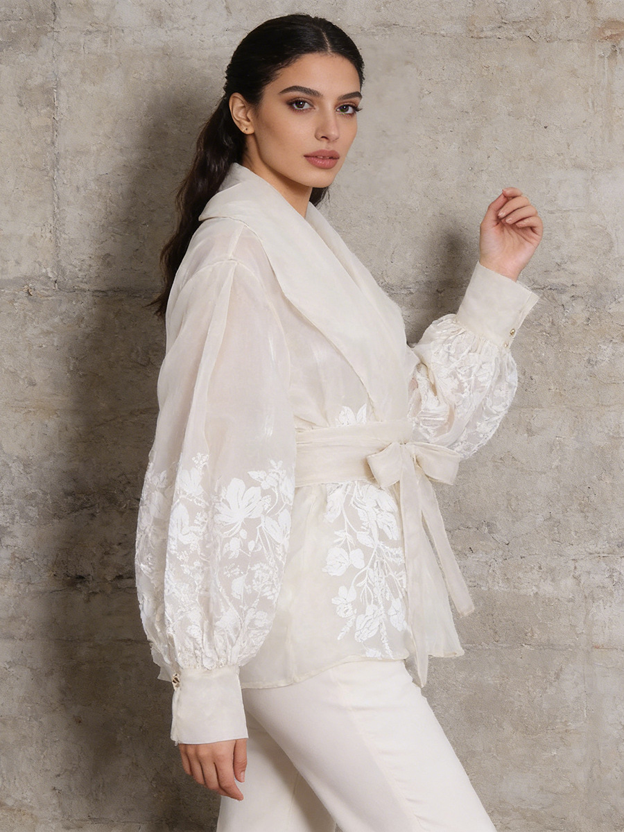 Retro Palace Style Blouse - Image 3