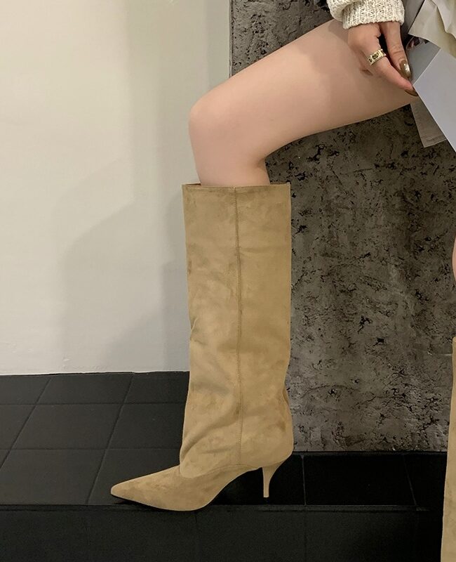 The Faustine Pointed Toe High Boots Heel Over the Knee Detail – La Rose Couture Shoes & Footwear