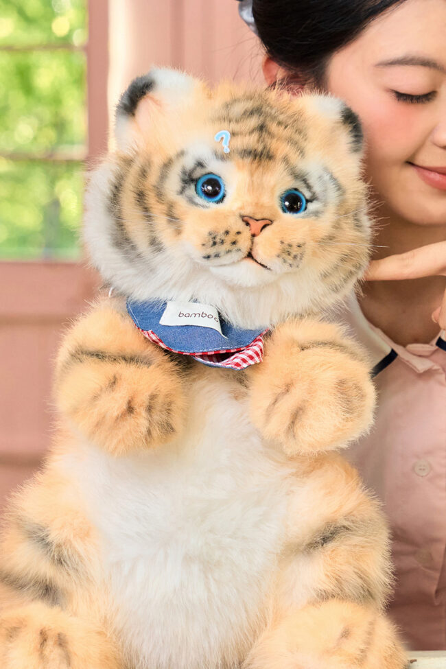 The Aurelia Tiger Plush Backpack with Stuffed Animal Design Detail – La Rose Couture Handbags & Clutches
