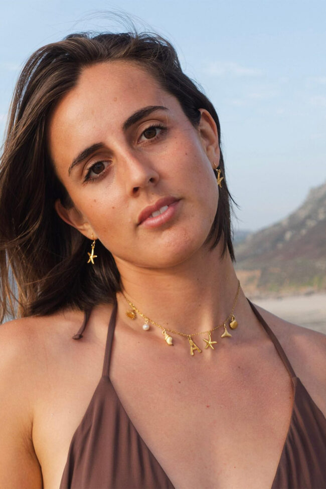 The Maelys 18k Gold Plated Letter Pendant Ocean Charm Necklace Detail – La Rose Couture Jewellery & Accessories