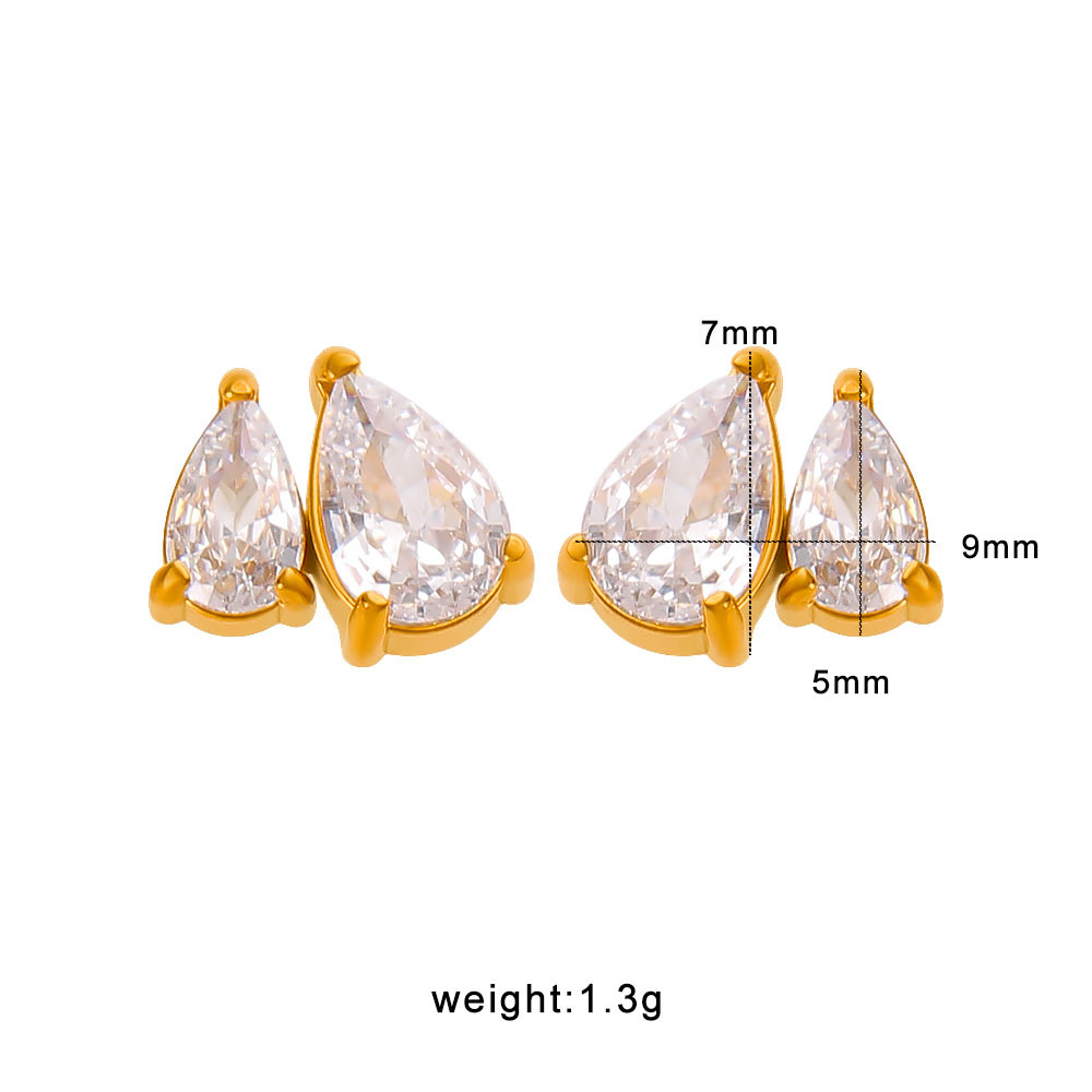 Heart Shaped Zircon Stud Earrings - Image 5