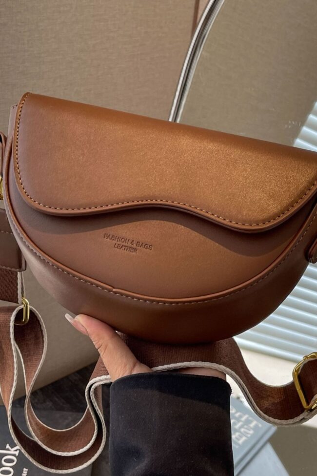 The Leonie Shoulder Crossbody Saddle Bag – La Rose Couture Handbags & Clutches