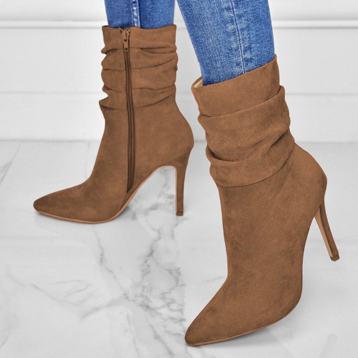 Pointed-toe, low-heeled, high-heeled short boots - Image 3