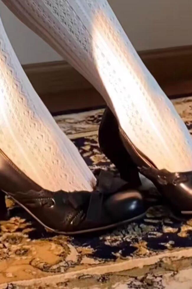 The Cyrielle French Lace Bow Chunky Heel Pumps Detail – La Rose Couture Shoes & Footwear