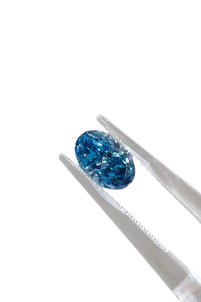 The Jeanne Oval Blue Lab Grown Diamond Detail – La Rose Couture Jewellery & Accessories