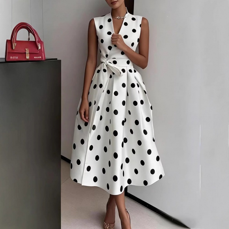 Elegant Polka Dot Slimming Dress