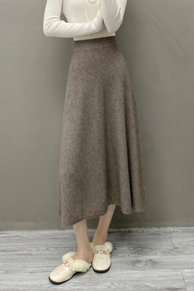 The Ariane Woolen Dress Detail – La Rose Couture Trousers & Skirts