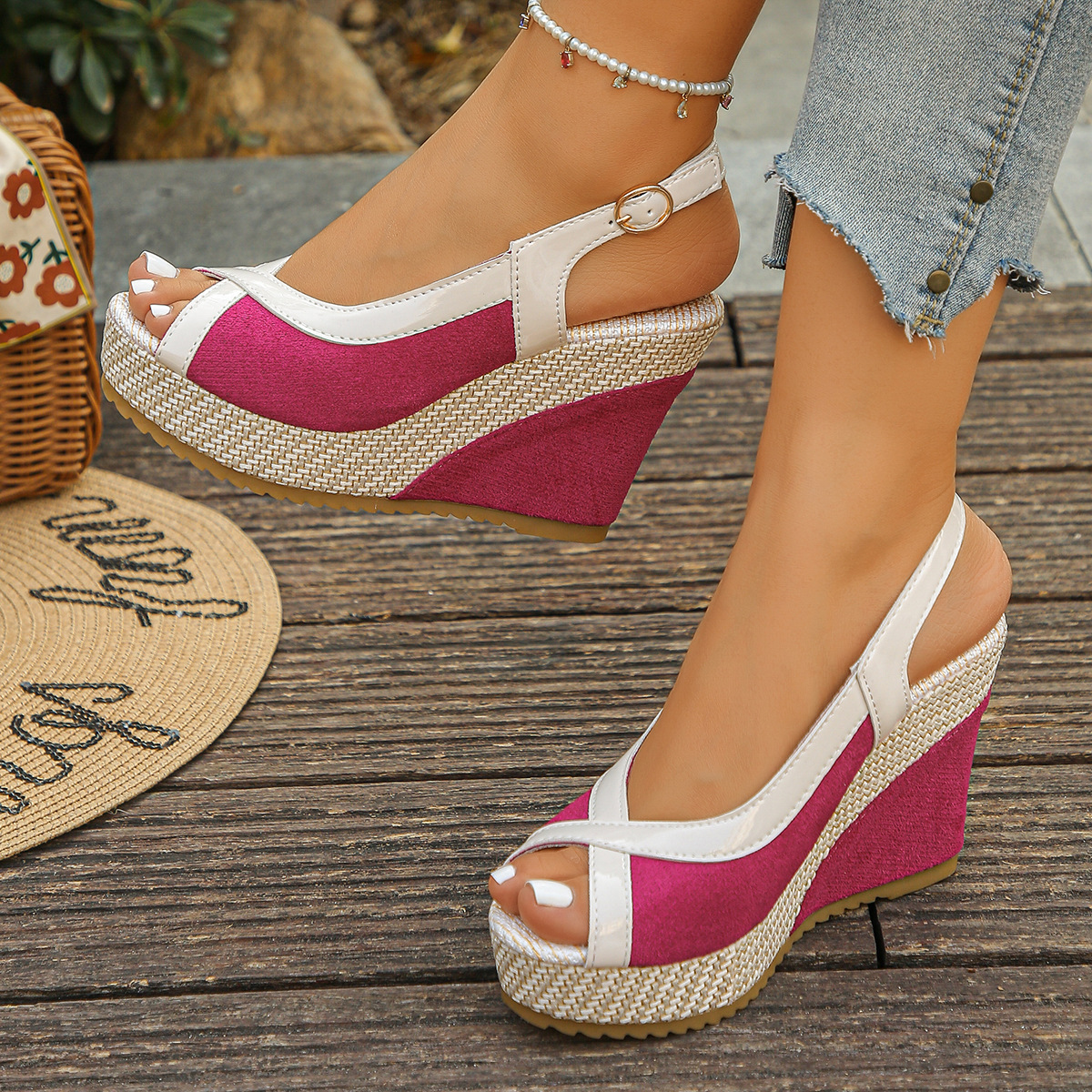 Womens Fish-Mouth Wedge Platform Sandals - Image 3