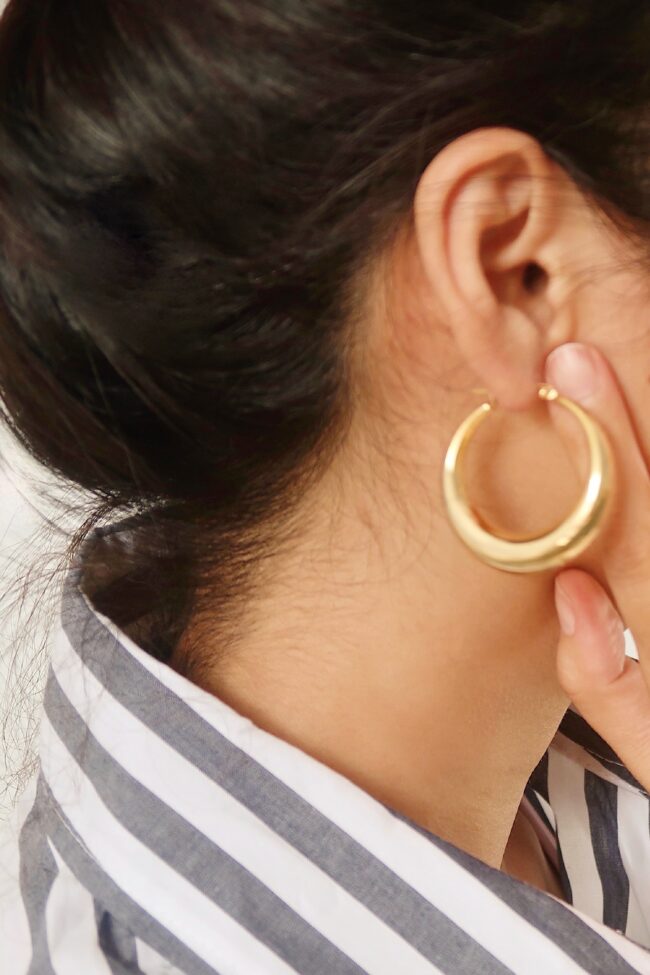 The Roxane Hollow Circle Titanium Steel Earrings Minimalist Geometric Lightweight Jewelry Detail – La Rose Couture Jewellery & Accessories