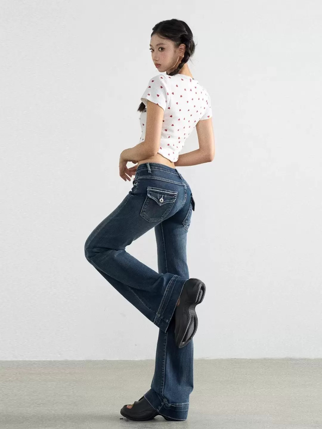 Womens Vintage Washed Flared Jeans - Image 4