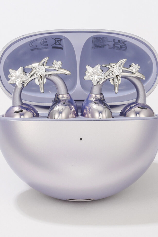 The Melanie Ear Clip Diamond Buckle Accessories Detail – La Rose Couture Jewellery & Accessories