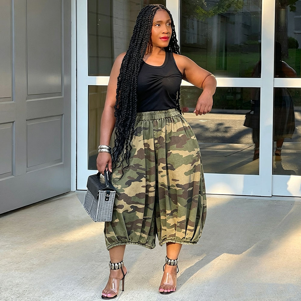 Camouflage Wide Leg Cropped Pants - Image 5