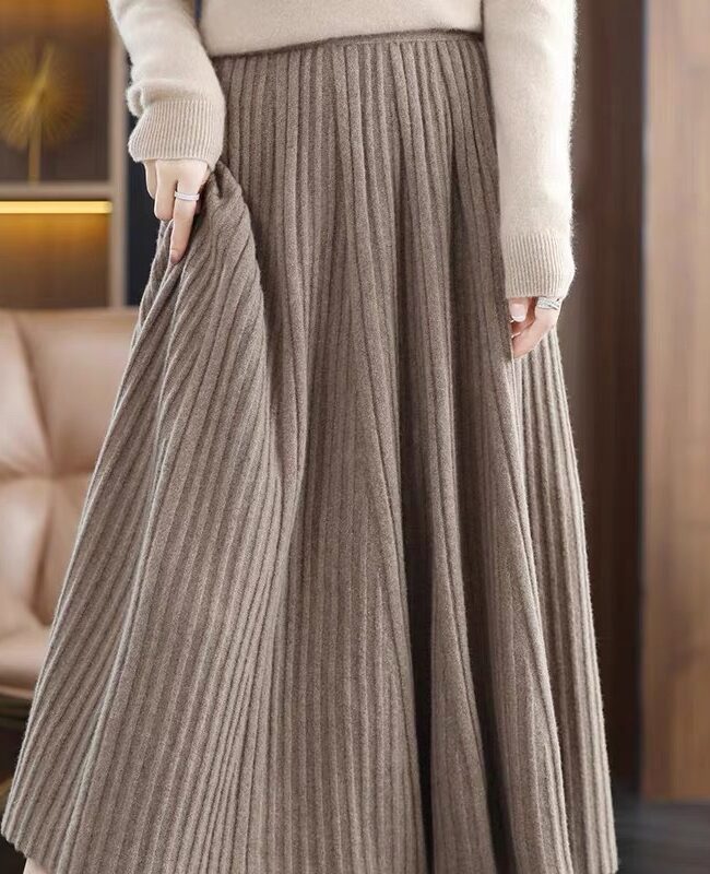 The Agathe Woolen Warm Knitted Mid Length Skirt Detail – La Rose Couture Trousers & Skirts
