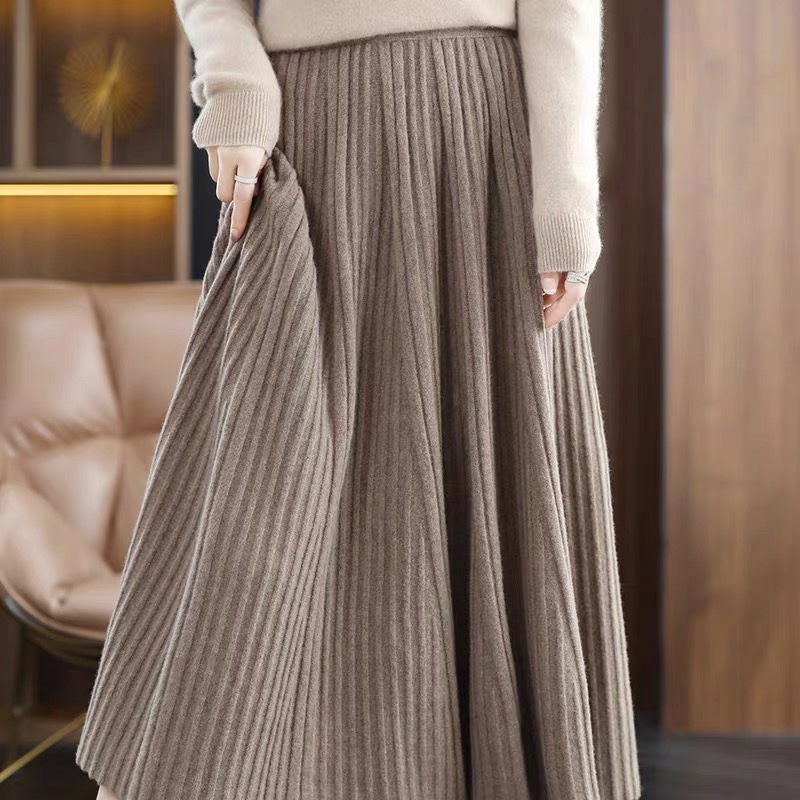 Woolen warm knitted mid-length skirt - Image 5