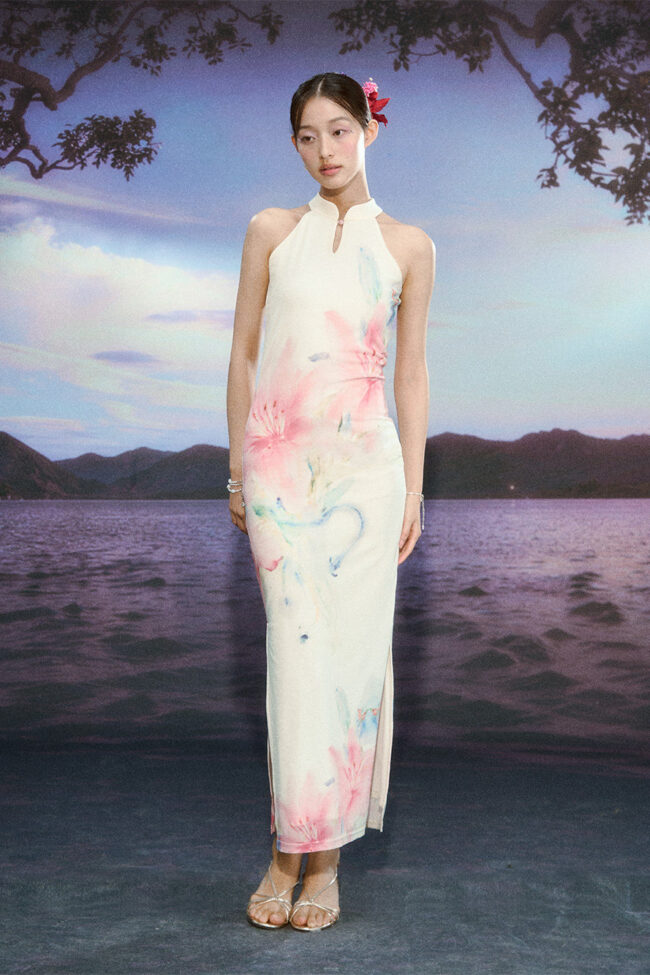 The Cassandre Gradient Lily Floral Cheongsam Dress Detail – La Rose Couture Dresses & Gowns