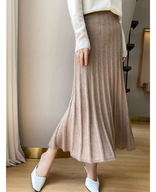 The Cecile Pure Wool Pleated Midi Skirt Detail – La Rose Couture Trousers & Skirts