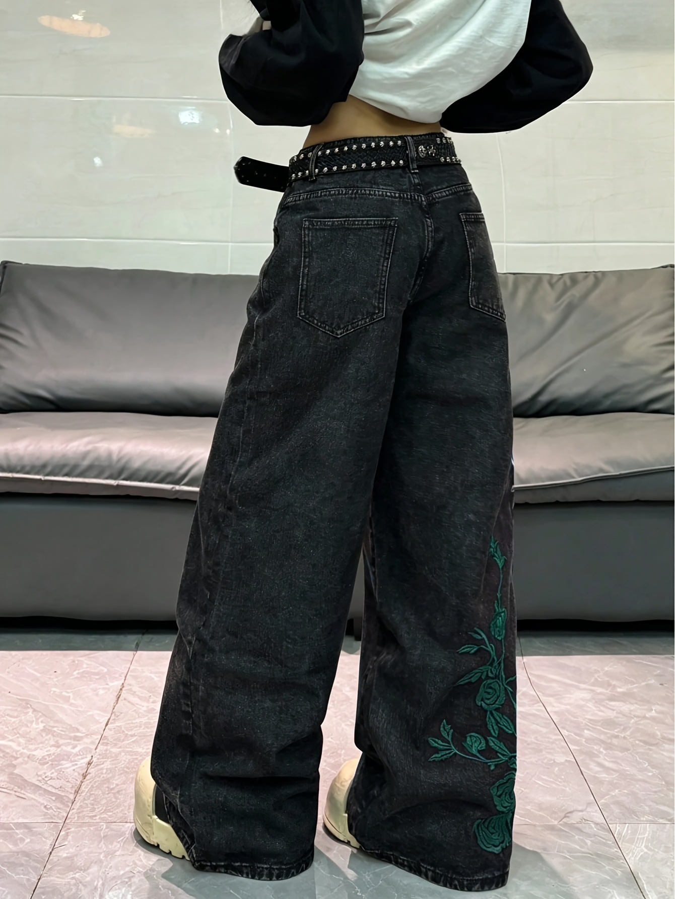 Embroidered Wide-Leg Denim Pants for Women - Image 5