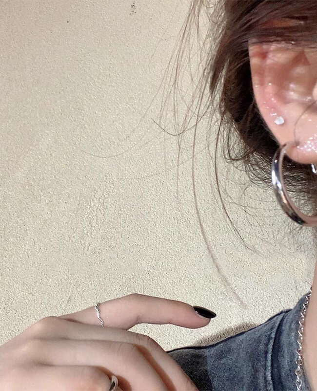The Adele Big Ear Ring Earrings Detail – La Rose Couture Jewellery & Accessories