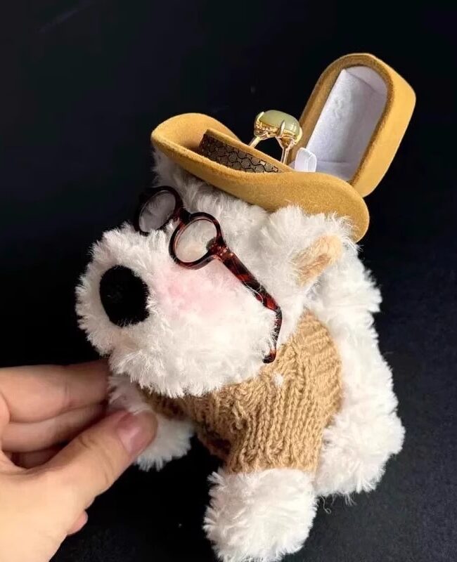 The Faustine Dog Ring Box – La Rose Couture Jewellery & Accessories