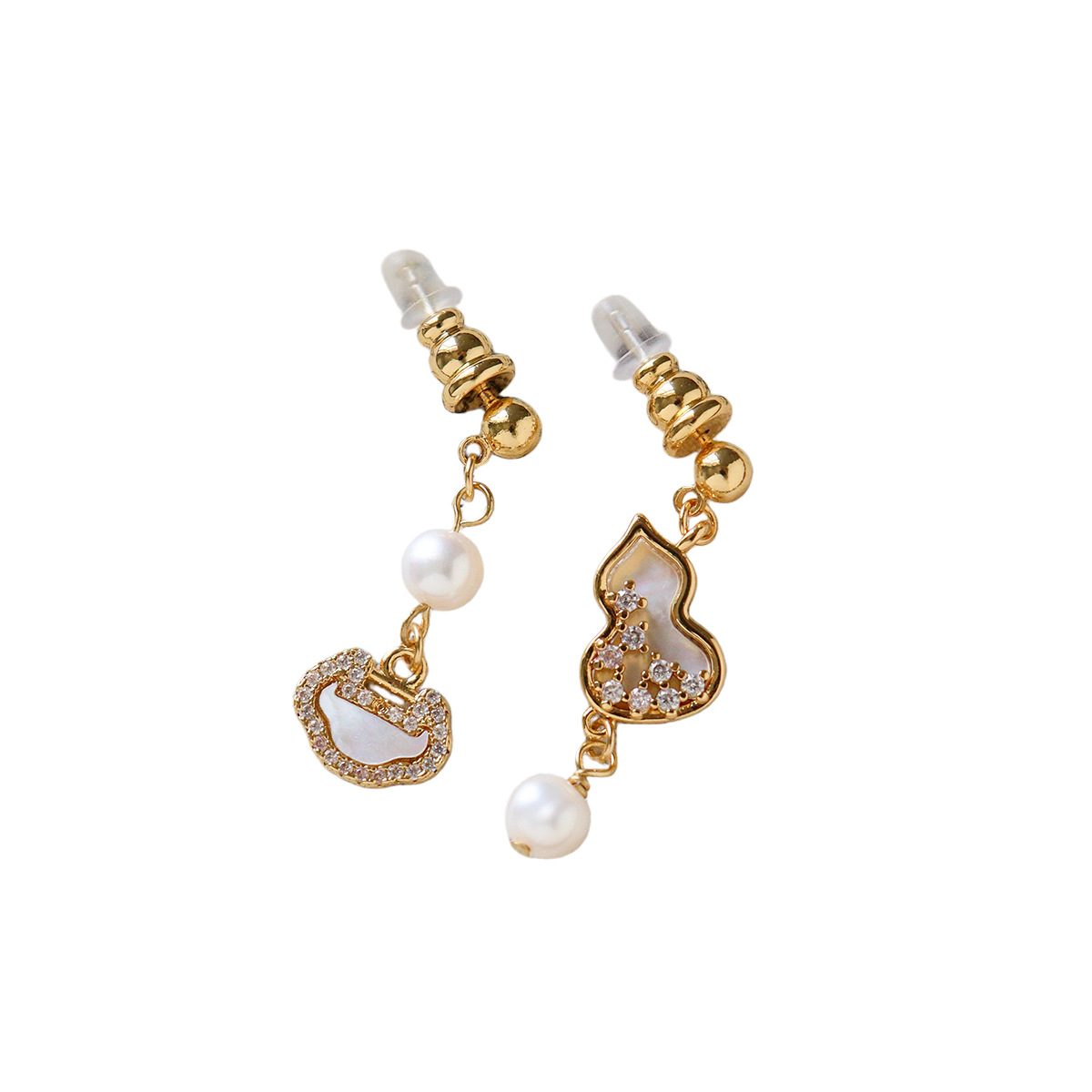 Vintage Zircon Mother-of-Pearl Four-Leaf Clover Earrings Light Luxury Jewelry - Image 3