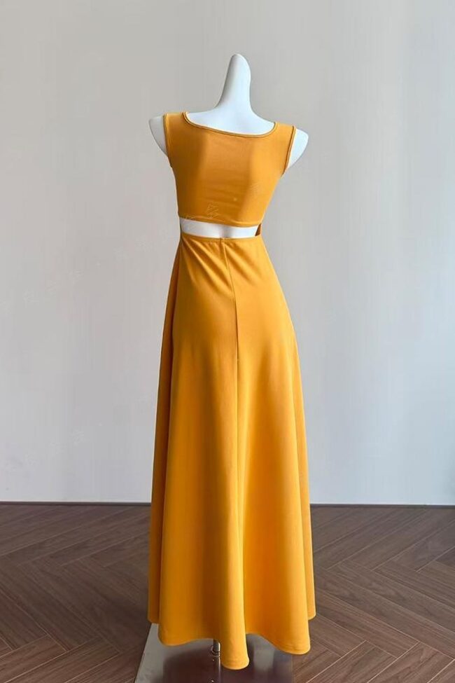 The Cassandre Square Neck Strap Dress Slim Fit a Line Long Detail – La Rose Couture Dresses & Gowns