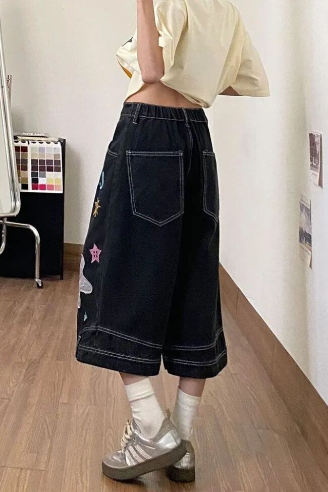 The Yvette Embroidered Denim Wide Leg Cropped Pants Detail – La Rose Couture Trousers & Skirts
