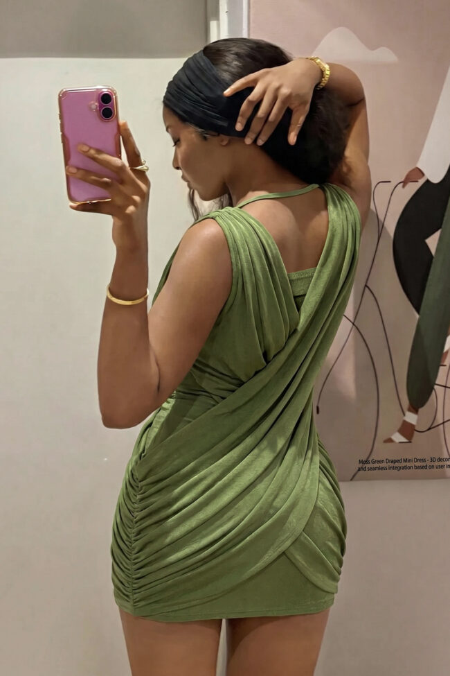The Nadege Vintage Accordion Pleated V Neck Dress Detail – La Rose Couture Dresses & Gowns