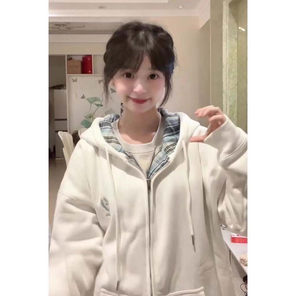 Lady's embroidered zipper hooded jacket - Image 2