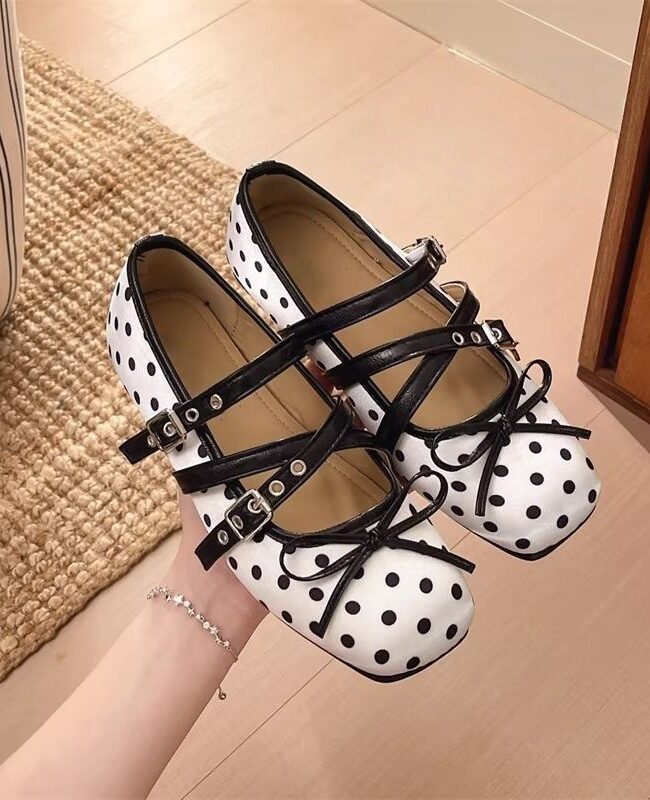 The Apolline Flat Retro Polka Dot Mary Jane Shoes Detail – La Rose Couture Shoes & Footwear