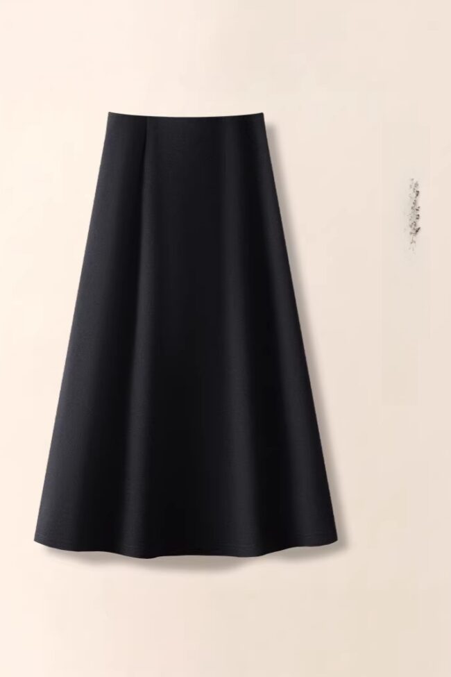 The Roxane Cashmere Skirt Detail – La Rose Couture Trousers & Skirts