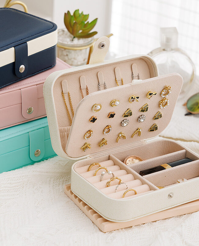 The Amandine Portable Leather Jewelry Organizer Box – La Rose Couture Jewellery & Accessories