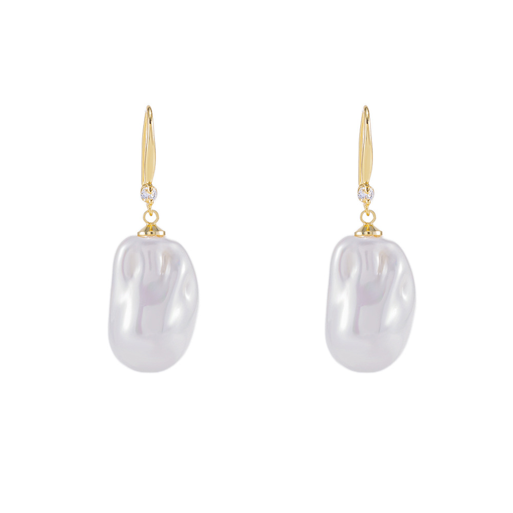 pearl earrings - Image 2