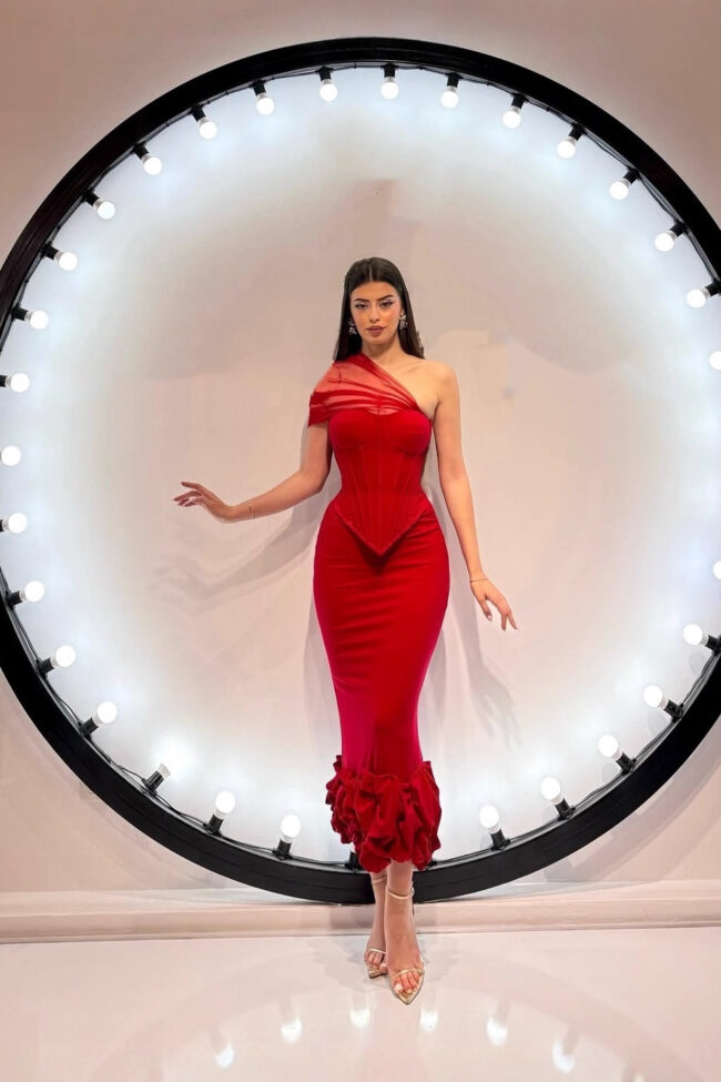 The Valentine Elegant Knitted Bandage Dress – La Rose Couture Dresses & Gowns