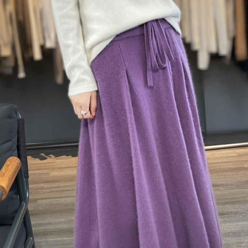 Women's Wool Skirt - Image 5