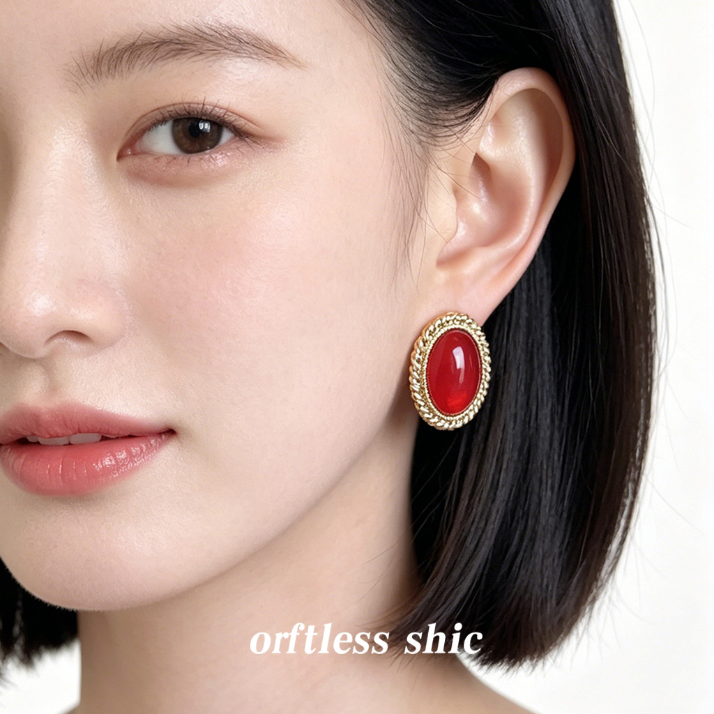 French Vintage Gold-Plated Wine Red Oval Resin Stud Earrings for Women - Image 3