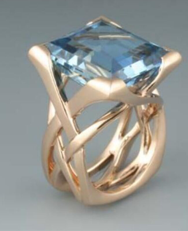 The Odette Gold Hollow Geometric Ring with Square Blue Zircon Inlay for Unisex Detail – La Rose Couture Jewellery & Accessories