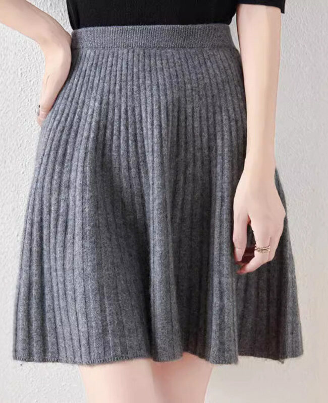 The Clarisse Woolen Dress Detail – La Rose Couture Trousers & Skirts
