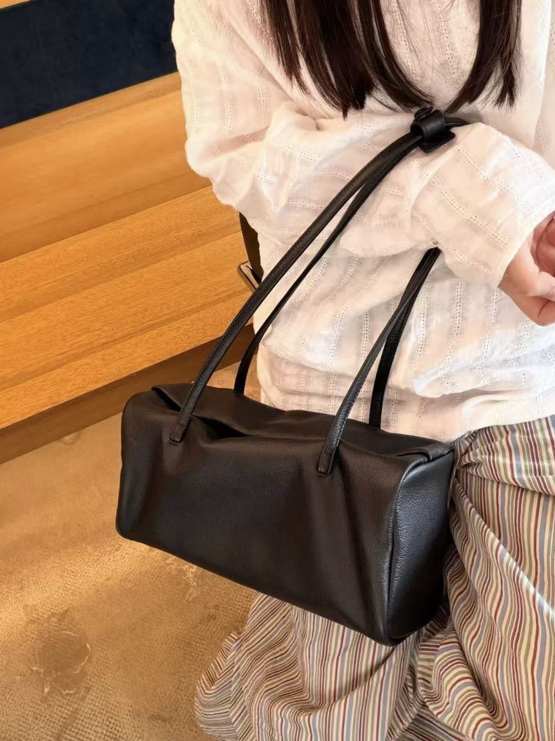 Inner layer of cowhide bag for the armpit area - Image 2